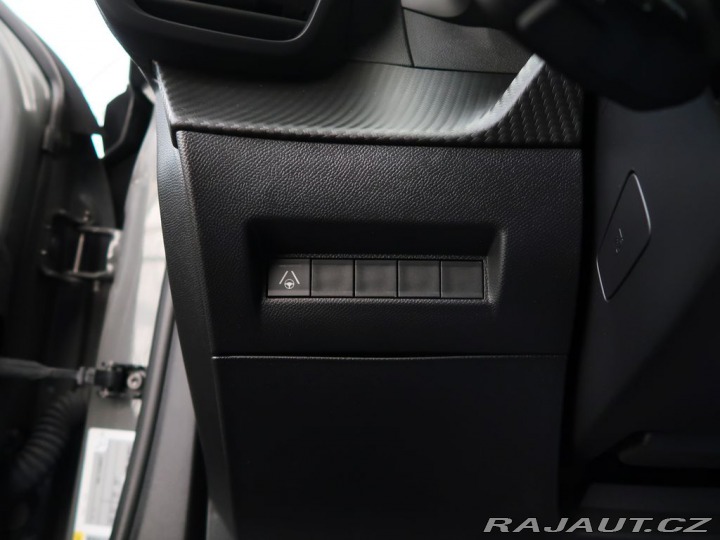 Peugeot 2008 1.2PureTech,96kW,GT,AT8 1800