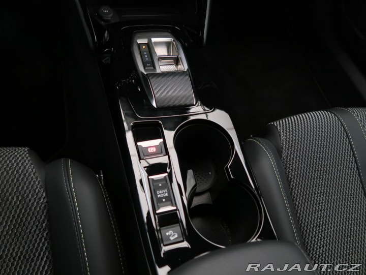 Peugeot 2008 1.2PureTech,96kW,GT,AT8 1800