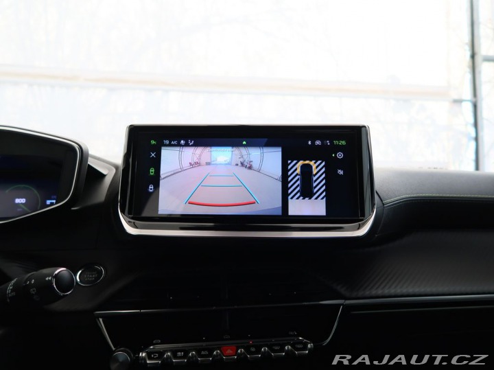 Peugeot 2008 1.2PureTech,96kW,GT,AT8 1800