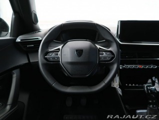 Peugeot 2008 1.2PureTech,74kW,ALLURE,M 1800