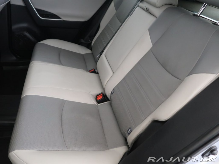 Toyota RAV4 2.5Hybrid,4x4,CZ,Executiv 2019