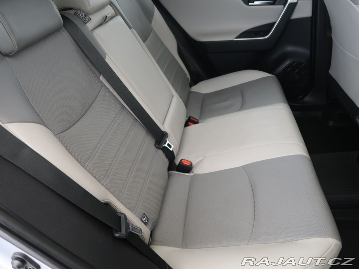 Toyota RAV4 2.5Hybrid,4x4,CZ,Executiv 2019