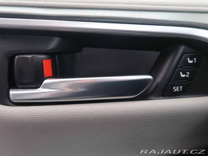 Toyota RAV4 2.5Hybrid,4x4,CZ,Executiv 2019