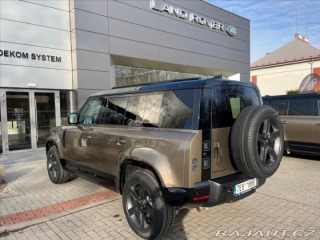 Land Rover Defender 3,0 X-Dynamic SE D250 AWD 2025