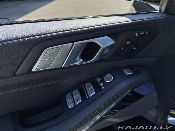 BMW X7 3,0 d M-Paket*Panorama*So 2020