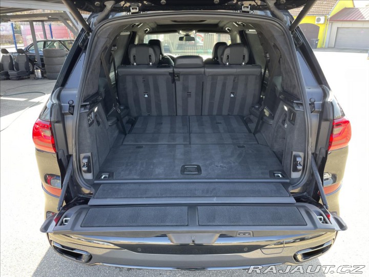 BMW X7 3,0 d M-Paket*Panorama*So 2020
