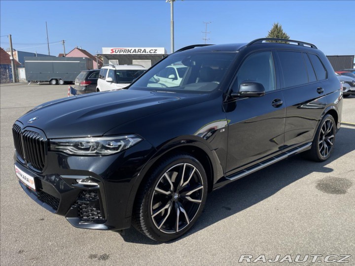 BMW X7 3,0 d M-Paket*Panorama*So 2020