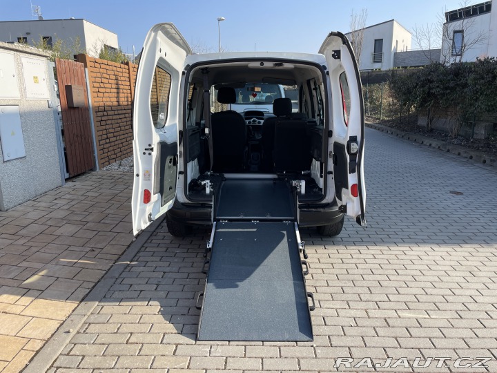 Renault Kangoo pro převoz vozíčkáře 2013