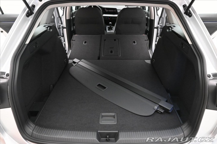 Volkswagen Golf 2,0 TDI 85 kW Life ACC Zá 2022