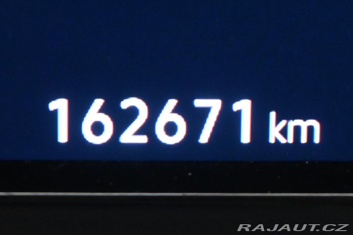 Volkswagen Golf 2,0 TDI 85 kW Life ACC Zá 2022