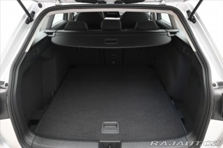 Volkswagen Golf 2,0 TDI 85 kW Life ACC Zá 2022