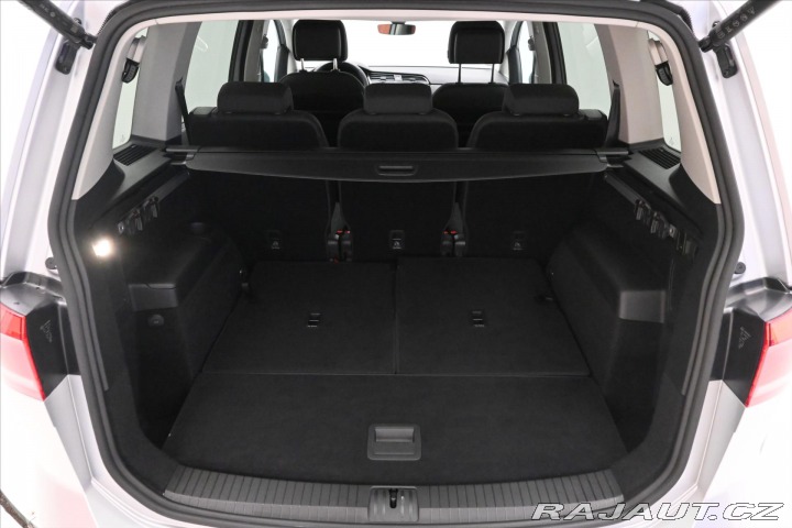 Volkswagen Touran 2,0 TDI 110KW DSG 7 MÍST 2023