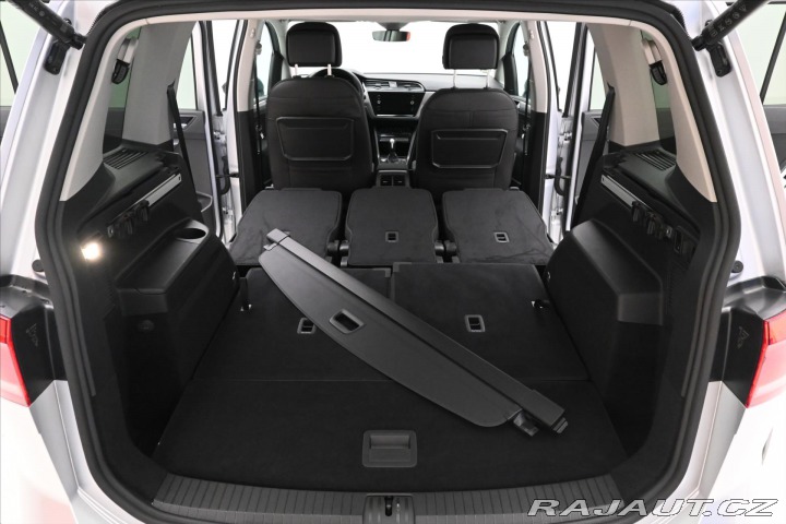 Volkswagen Touran 2,0 TDI 110KW DSG 7 MÍST 2023