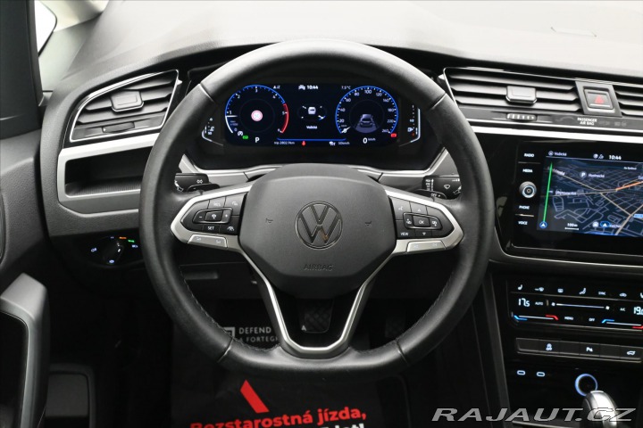 Volkswagen Touran 2,0 TDI 110KW DSG 7 MÍST 2023