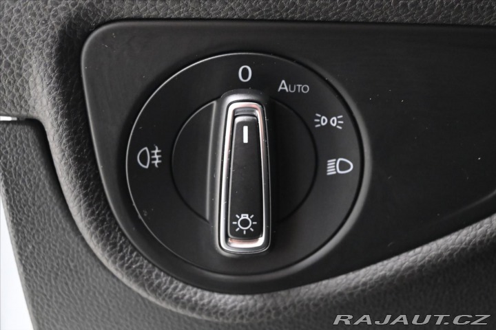 Volkswagen Touran 2,0 TDI 110KW DSG 7 MÍST 2023