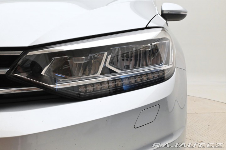 Volkswagen Touran 2,0 TDI 110KW DSG 7 MÍST 2023