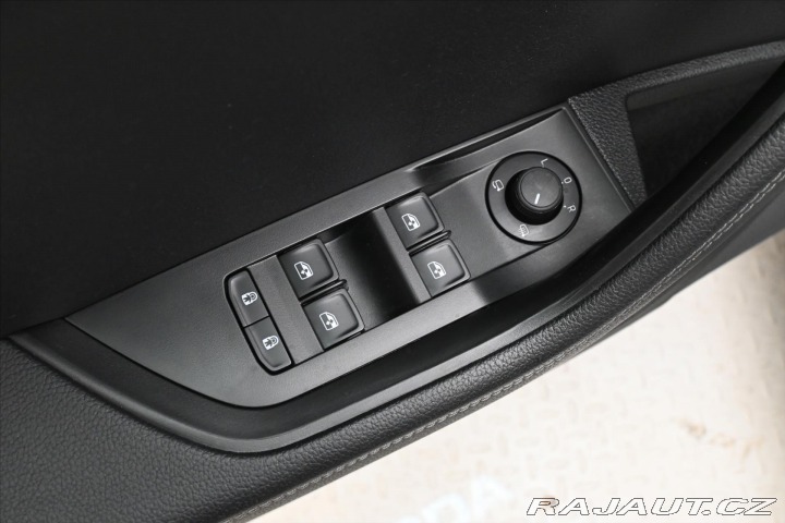 Škoda Superb 2,0 TDI 110 kW DSG Style 2024