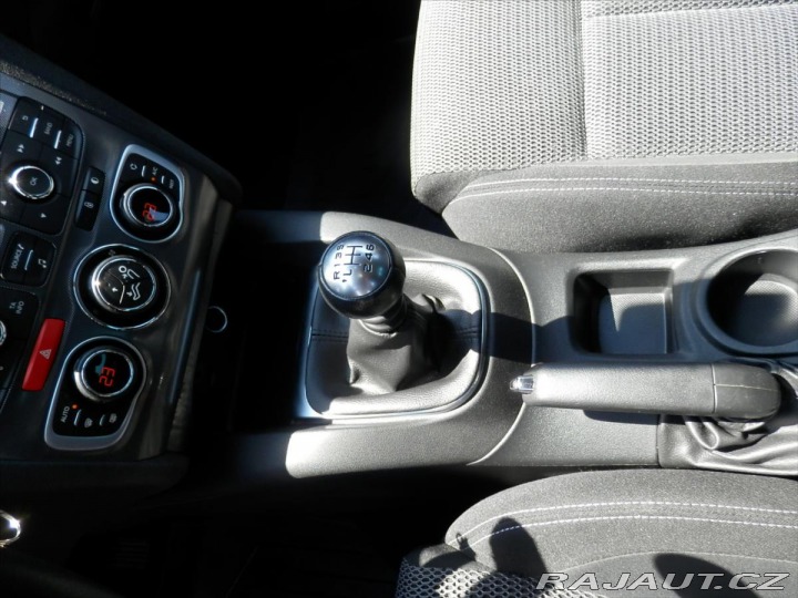 Citroën C4 1,2 PT 96kW Pure Tech  VÝ 2014