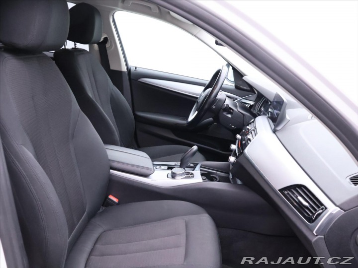 BMW 5 2,0 525d 170kW Aut. Navi 2018