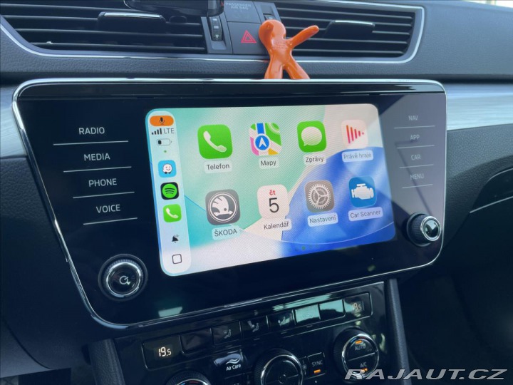 Škoda Superb 2,0 TDi DSG Virtuál*ACC*R 2022