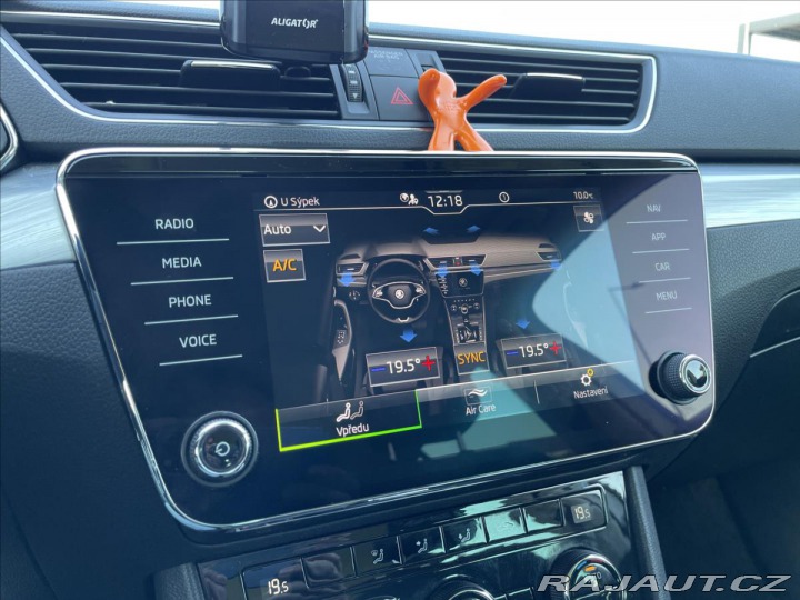 Škoda Superb 2,0 TDi DSG Virtuál*ACC*R 2022