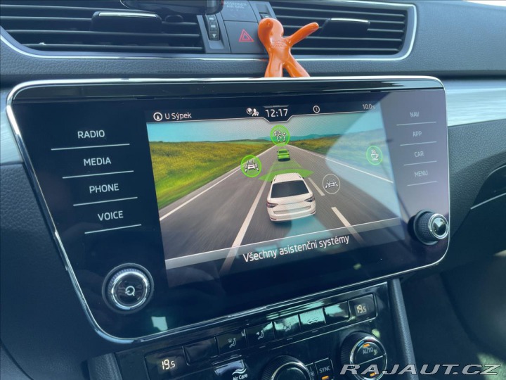 Škoda Superb 2,0 TDi DSG Virtuál*ACC*R 2022