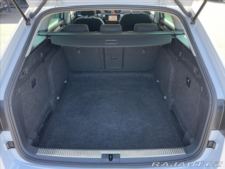 Škoda Superb 2,0 TDi DSG Virtuál*ACC*R 2022