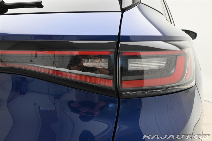 Volkswagen ID.4 150 kW 77 kWh First Editi 2020