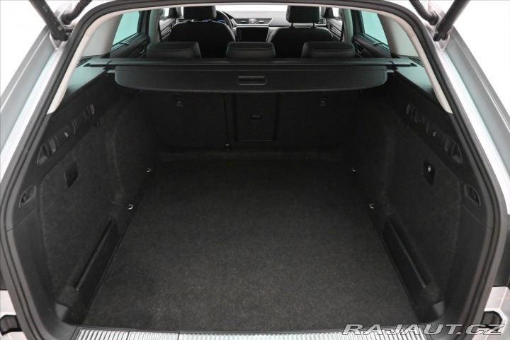 Škoda Superb 2,0 TDI 110 kW Style Záru 2022