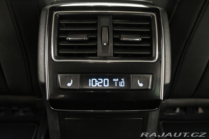 Škoda Superb 2,0 TDI 110 kW Style Záru 2022