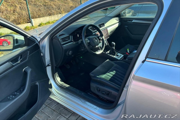 Škoda Superb 2,0 TDI 110 kW DSG Style 2022