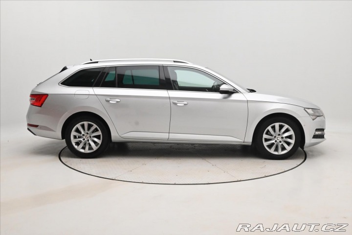 Škoda Superb 2,0 TDI 110 kW Style Záru 2022