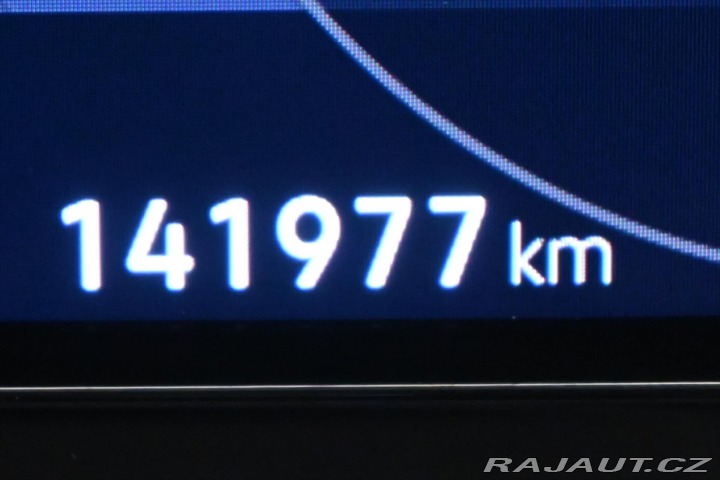 Volkswagen Golf 2,0 TDI 110 kW DSG Life Z 2022