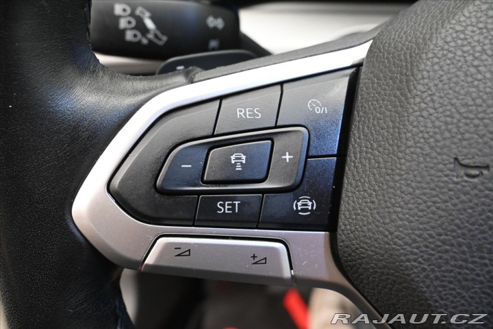 Volkswagen Golf 2,0 TDI 110kW DSG Life Zá 2022