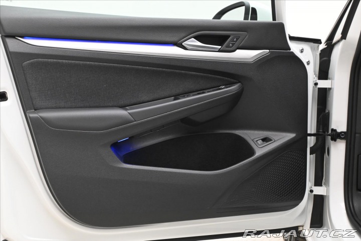 Volkswagen Golf 2,0 TDI 110 kW DSG Life Z 2022