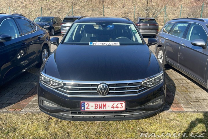 Volkswagen Passat 2,0 TDI 110 kW DSG Busine 2022