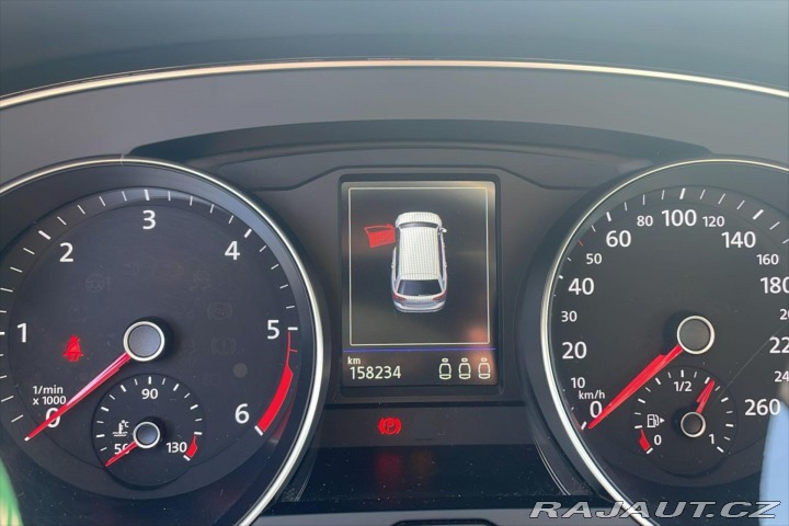 Volkswagen Passat 2,0 TDI 110 kW DSG Busine 2022