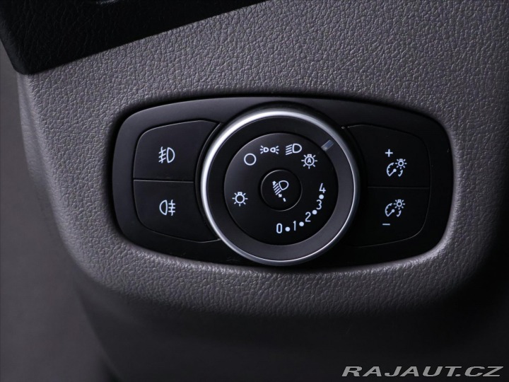 Ford Tourneo Connect 1,5 EcoBlue 88kW CZ DPH 2020