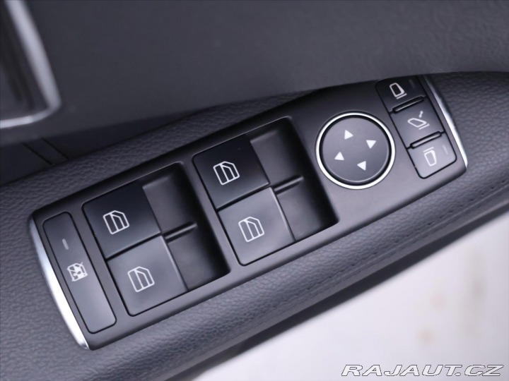 Mercedes-Benz E 3,0 350CDI 195kW Avantgar 2012