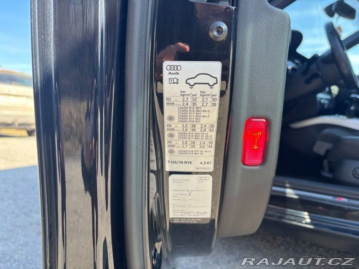 Audi A4 Avant 2,0   Facelift B8 2012