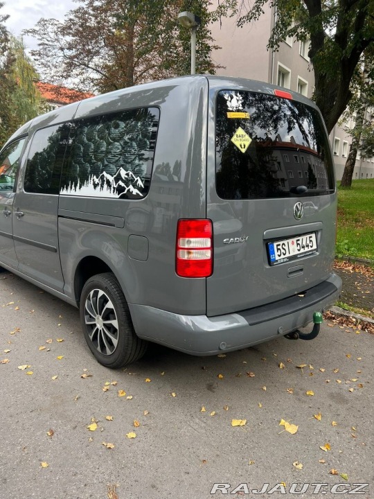 Volkswagen Caddy 1,6   Maxi 7 míst + kempo 2011