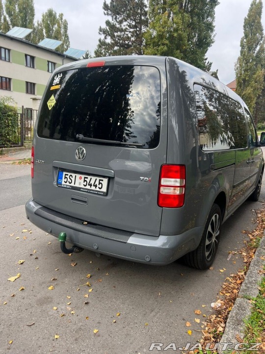 Volkswagen Caddy 1,6   Maxi 7 míst + kempo 2011