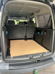 Volkswagen Caddy 1,6   Maxi 7 míst + kempo 2011