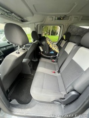 Volkswagen Caddy 1,6   Maxi 7 míst + kempo 2011