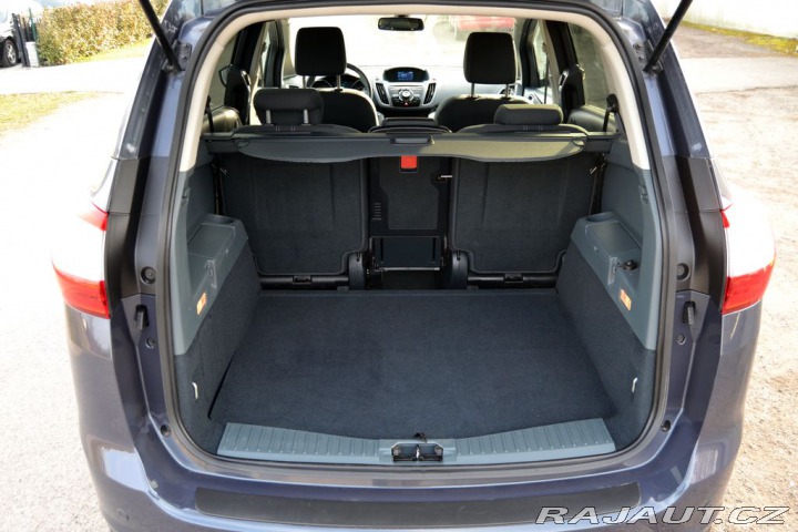 Ford Grand C-MAX 1.6i 16V 92kW Titanium 2011