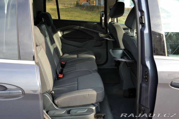 Ford Grand C-MAX 1.6i 16V 92kW Titanium 2011