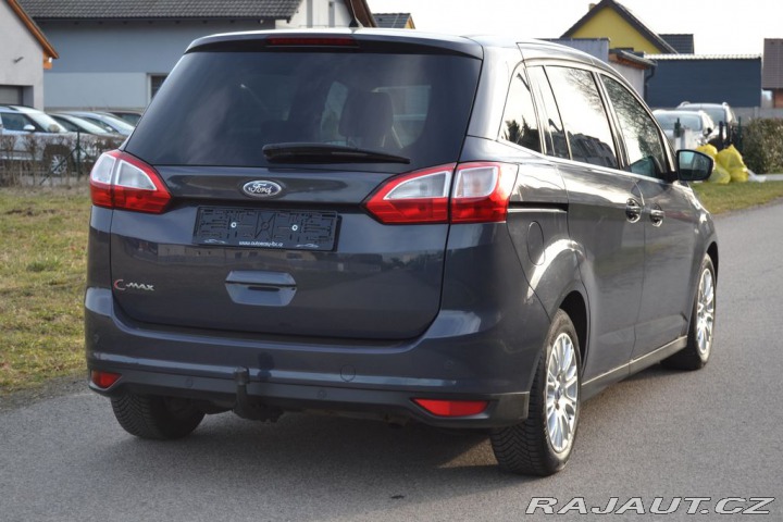 Ford Grand C-MAX 1.6i 16V 92kW Titanium 2011