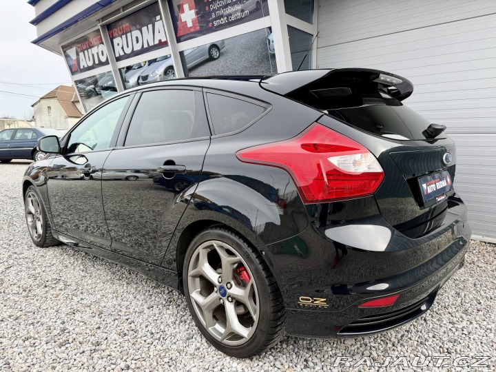 Ford Focus 2,0 ST 184kW EcoB REZERVA 2012
