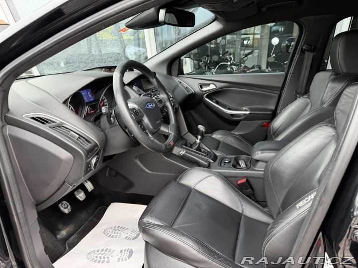 Ford Focus 2,0 ST 184kW EcoB REZERVA 2012