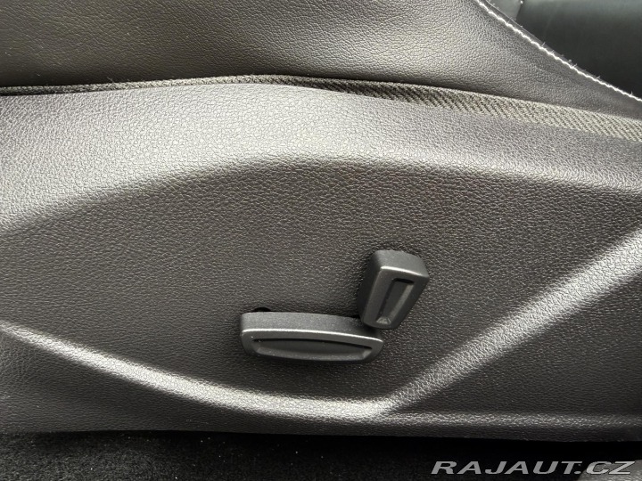 Ford Focus 2,0 ST 184kW EcoB SCTi 2012